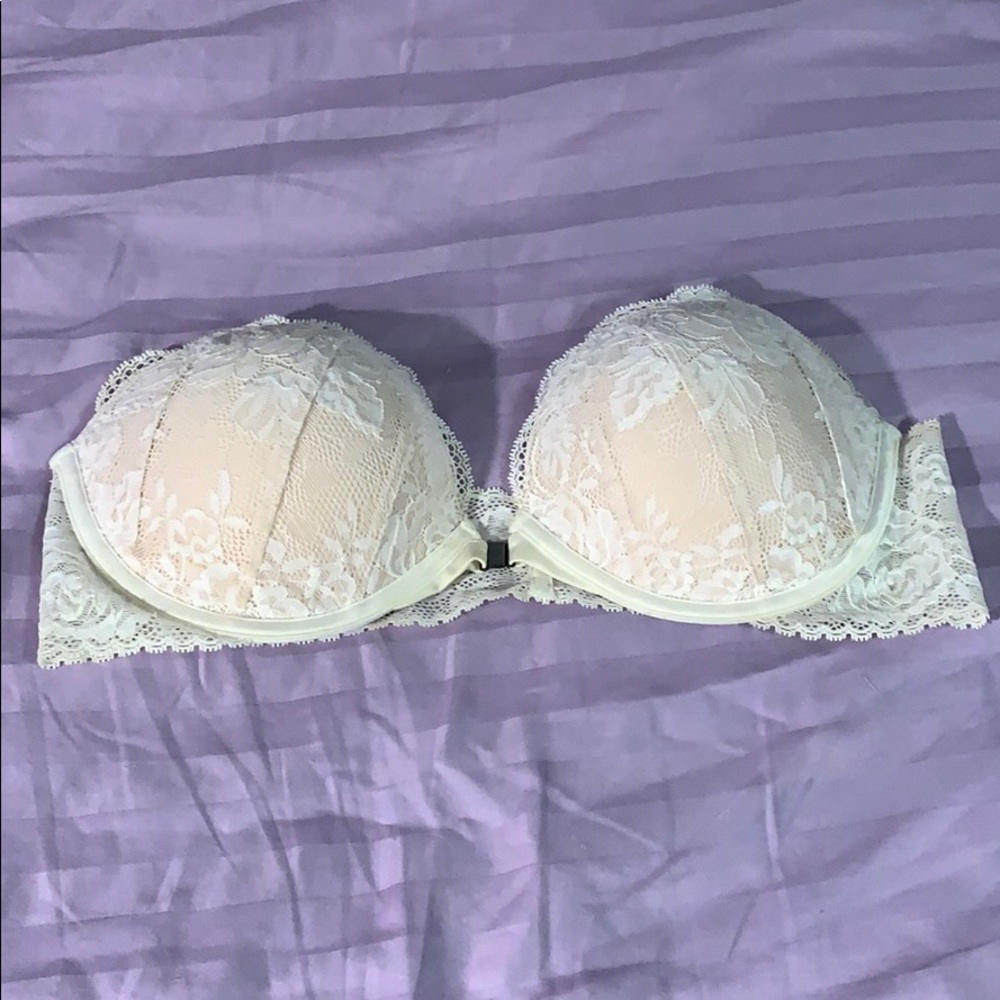 Victoria’s Secret lace strapless bra